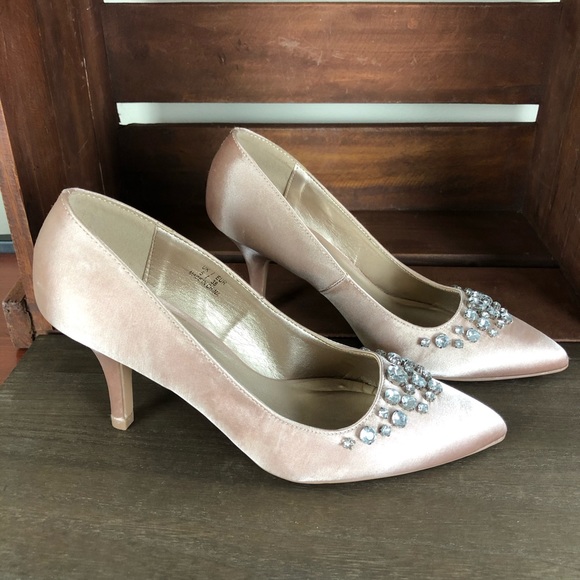 qupid bridal embellished pointed heels
